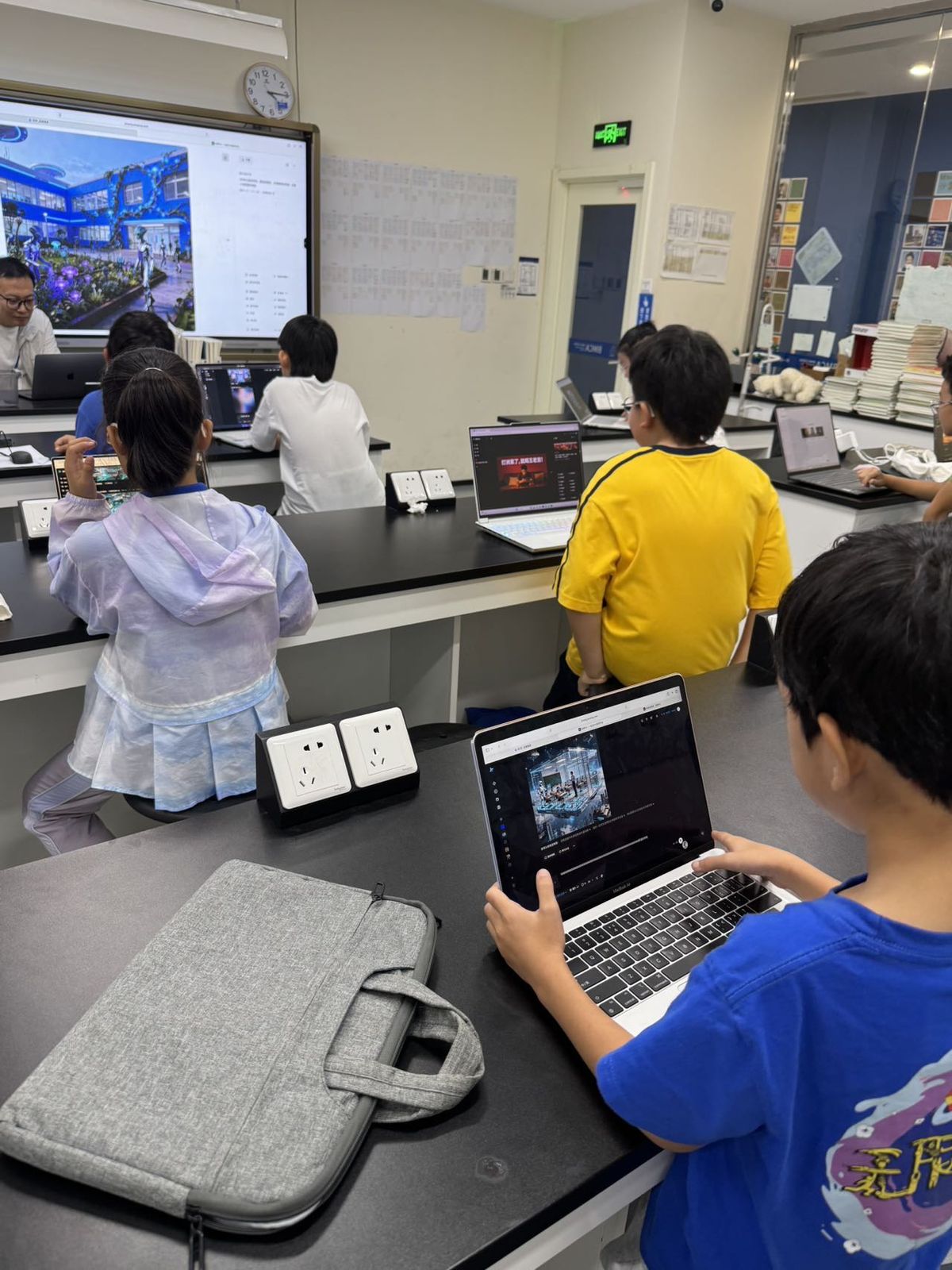 AI 课堂实拍